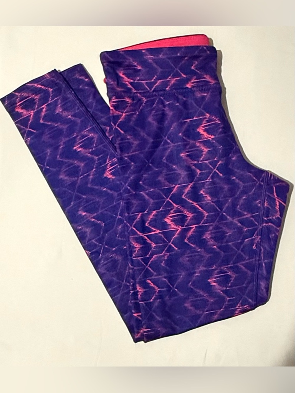 MWT. Women's Warm Systems Purple & Pink Geometric Print Leggings - Picture 3 of 7